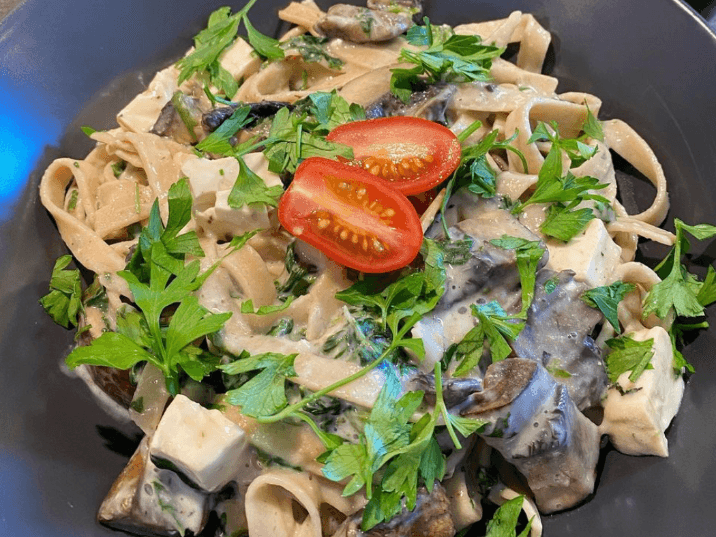 Billede af Frisk pasta med tofu og svampe