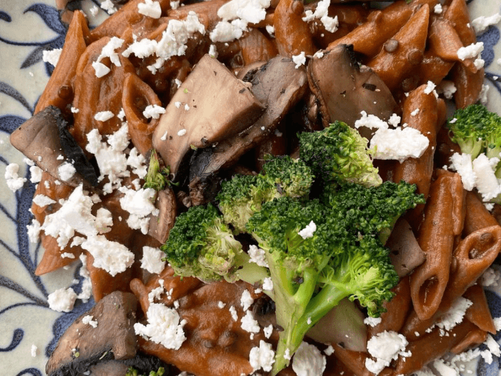 Billede af One pot pasta med linser og tomatsauce 
