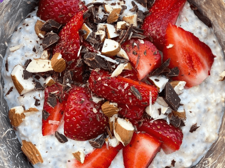 Billede af Kold grød med chiafrø og kefir 