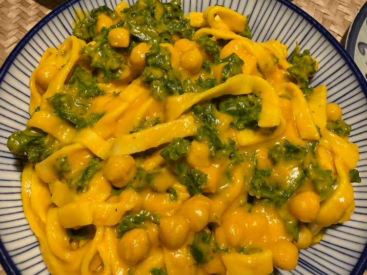 Billede af Frisk pasta med hokkaidosauce, grønkål og ingefær 