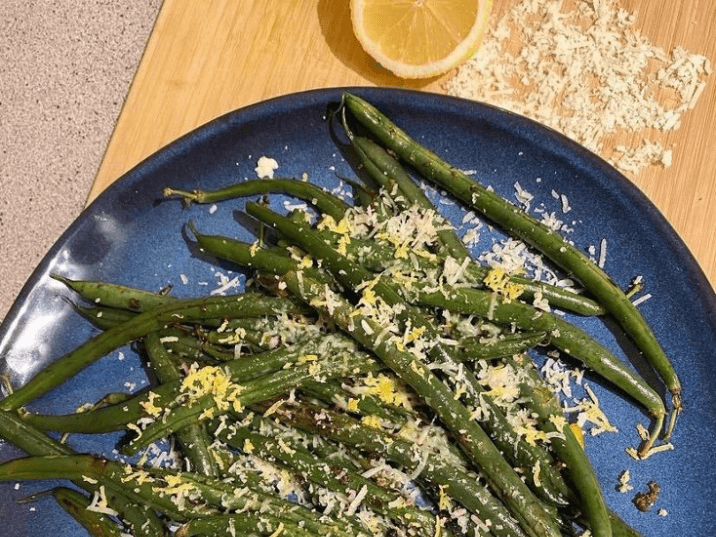 Billede af Grønne bønner med citronskal og parmesan
