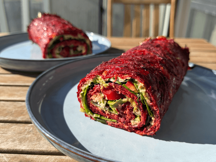 Billede af Proteinrige rødbedewraps med æg og hytteost - lavet på kun 3 ingredienser!